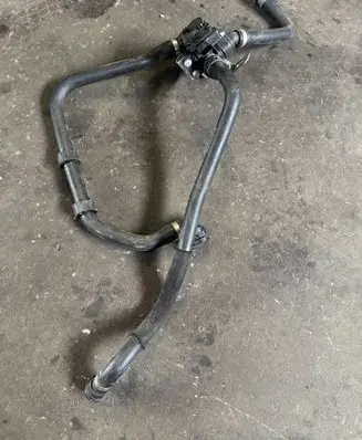 Mercedes-Benz E W213 Engine coolant pipe/hose A2135017500