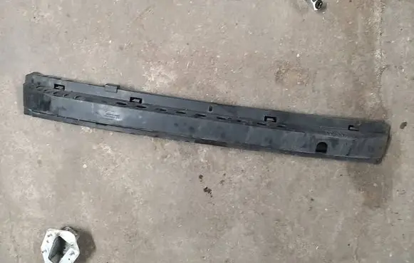 Nissan Note (E12) Front bumper cross member 620303VU0H