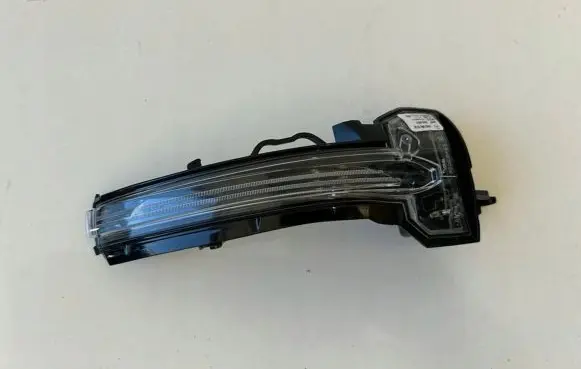 Mercedes-Benz CLA C117 X117 W117 Mirror indicator light 09990618020