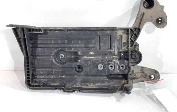 Audi A3 S3 8V Battery bracket 5Q0915321H