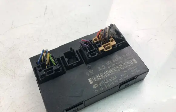 Volkswagen Golf Plus Other control units/modules 1K0959433AK