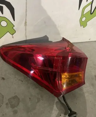 Toyota Auris E180 Rear/tail lights 0000