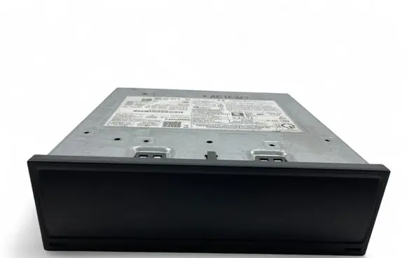 Radio/CD/DVD/GPS head unit