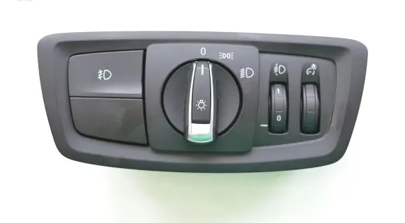 BMW X1 F48 F49 Light switch 6847525