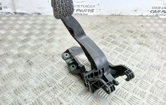 Ford Fiesta Clutch pedal AY117B633AD