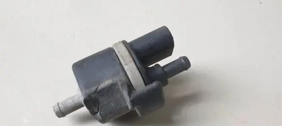Audi A4 S4 B6 8E 8H Valve vacuum 06B133459D