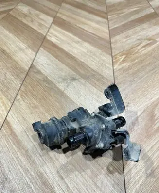Nissan Navara D23 Thermostat 922300601R