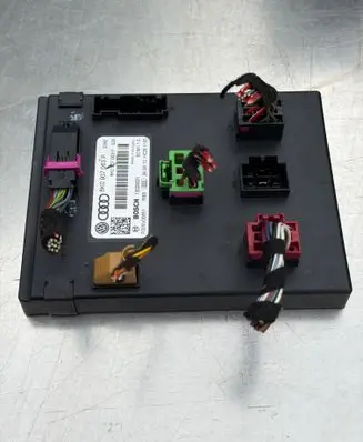 Audi A5 Sportback 8TA Comfort/convenience module 8K0907063P F005V00851 10029001