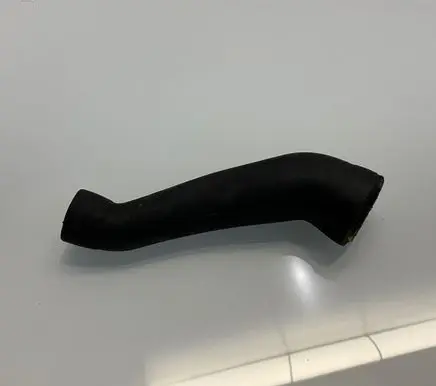 Mercedes-Benz CLS C219 Breather/breather pipe/hose A2721420383 2721420383