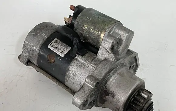 Nissan Almera Tino Starter motor 23300WD001