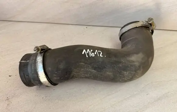 Volkswagen PASSAT B7 Intercooler hose/pipe 1K0145832AA