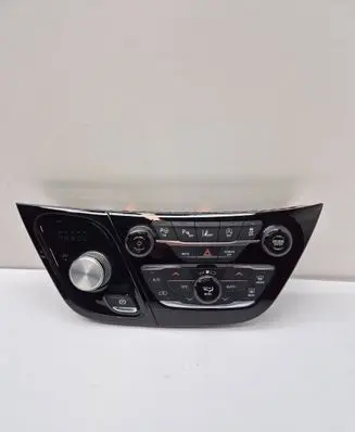 Chrysler Pacifica Climate control unit P6EV491X8AB 96EV491X8AB T017910277