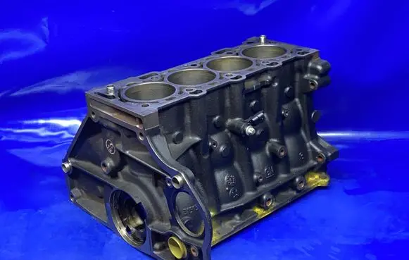 Opel Astra J Engine block 55567858 315032144 A16LET