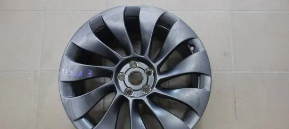 R20 alloy rim