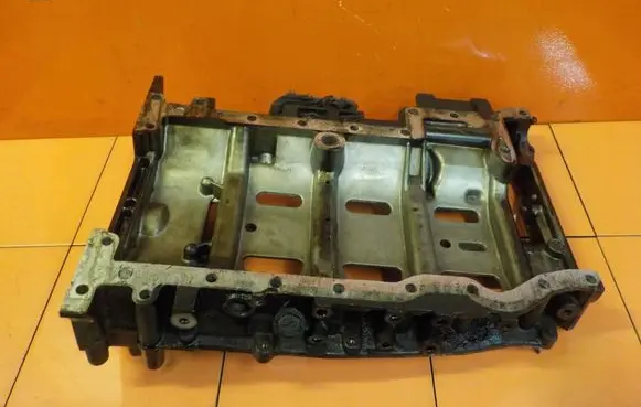 Ford Transit Oil sump 8C1Q6U004AA