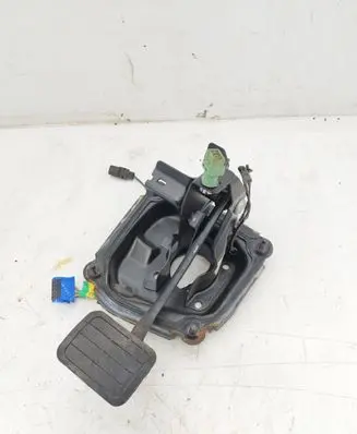 Renault Megane I Brake pedal 199095296