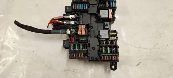 Mercedes-Benz EQA Fuse box set A1779061302