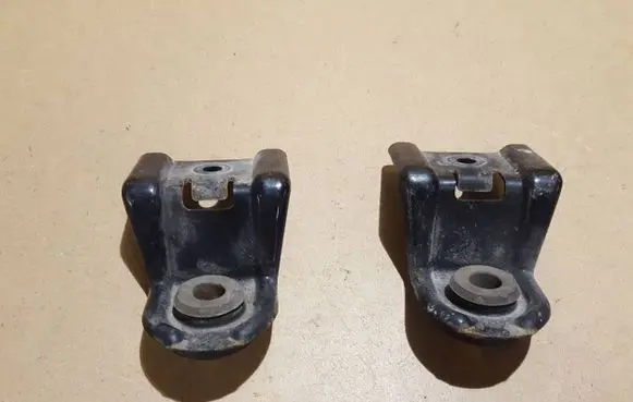 Subaru Forester SJ Radiator mount bracket