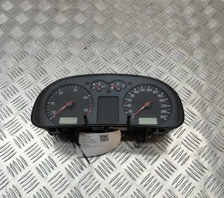 Volkswagen Golf IV Speedometer (instrument cluster) 1036049025