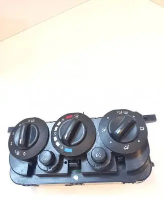 Mercedes-Benz A W168 Climate control unit 1688302085 111601