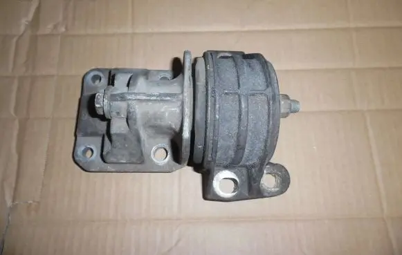 Citroen Jumper Gearbox mounting bracket 1335123080