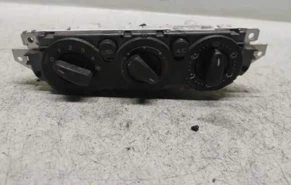 Ford Focus Climate control unit 3M5T19980AD