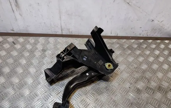 Audi A3 S3 8V Brake pedal 5Q1723143 5Q1723058AJ