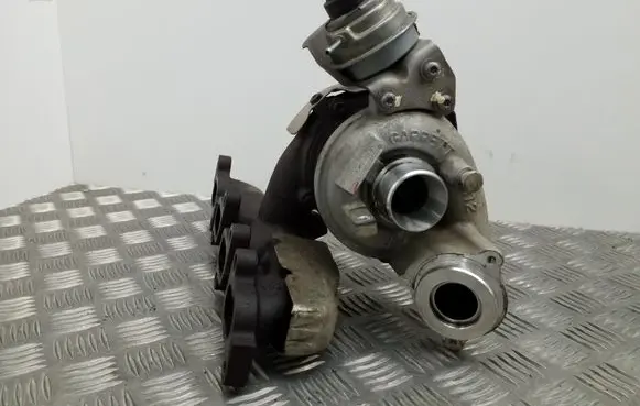 Volkswagen Golf VI Turbo 03L253016T