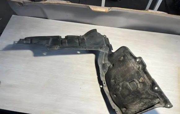Toyota Corolla Verso E121 Engine splash shield/under tray 514080F010