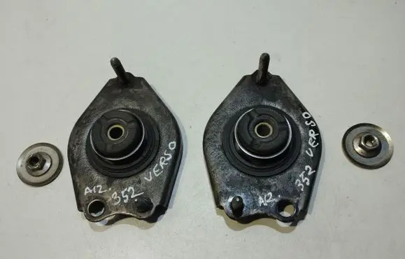 Toyota Corolla Verso AR10 Rear coil spring rubber mount AV78331