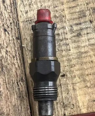 Renault Scenic I Fuel injector LCR6735401D