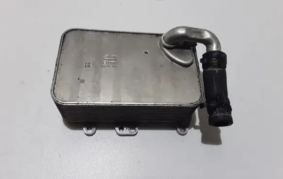 Engine oil radiator