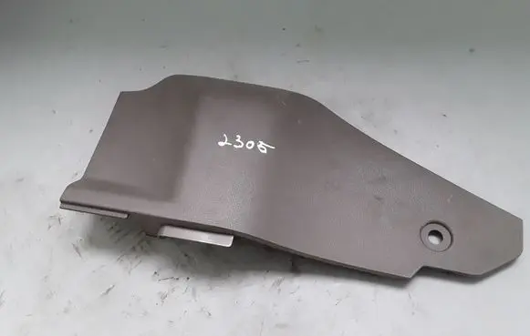 Nissan Leaf I (ZE0) Panel trim 689213NA0A