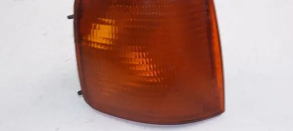 Volkswagen PASSAT B3 Front indicator light 357953050