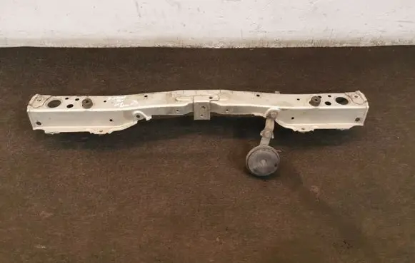 Toyota Corolla Verso E121 Top upper radiator support slam panel 