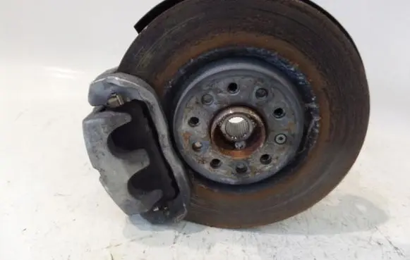 Jeep Cherokee Front wheel hub spindle knuckle