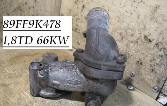 Ford Focus Thermostat/thermostat housing 89FF9K478