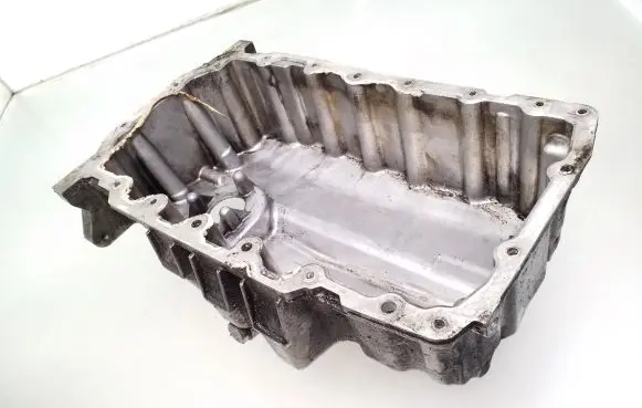 Volkswagen PASSAT B6 Oil sump 03G103603Q