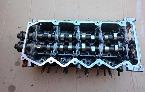 Nissan Almera N16 Engine head AW482820474