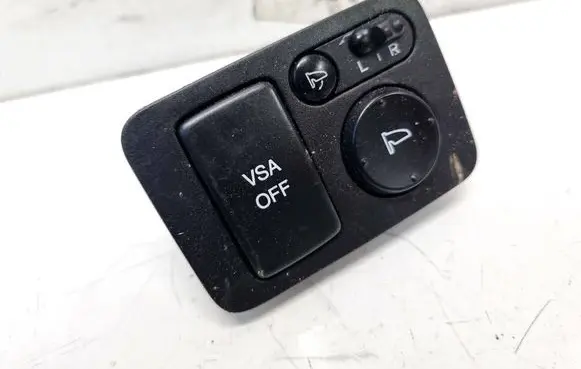 Honda CR-V Wing mirror switch