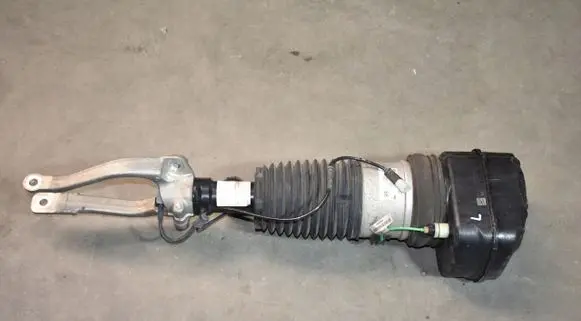 BMW 7 G70 Front shock absorber/damper 6892587