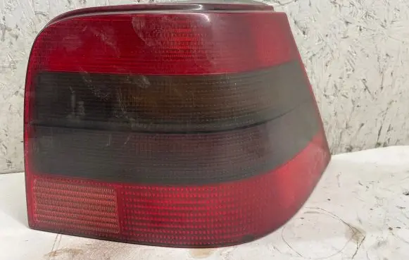 Volkswagen Golf IV Rear/tail lights 148185