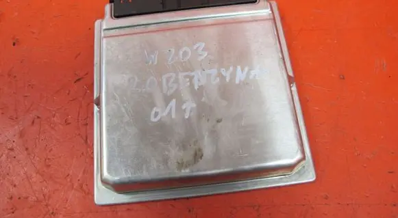 Mercedes-Benz C W203 Engine control unit/module A1111532979 5WK90414 13314450372