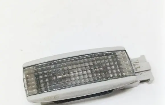 Volkswagen Golf IV Other interior light 3B0947113