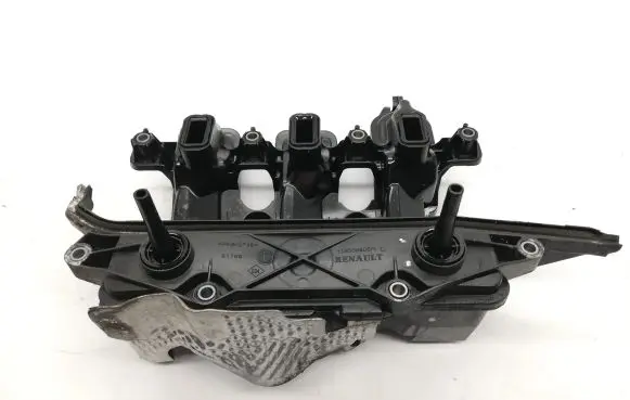 Nissan Qashqai Intake manifold 118305906R