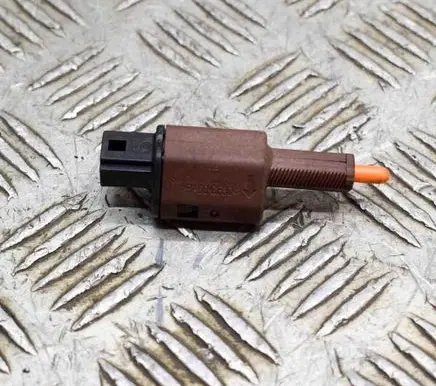 Tesla Model Y Brake pedal sensor switch 104468100B