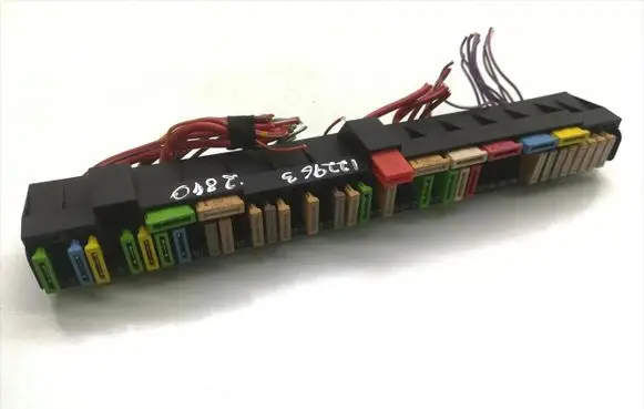 BMW 5 E39 Fuse module