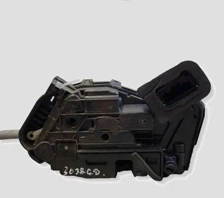 Volkswagen Golf VII Rear door lock 5TA839016E A046465