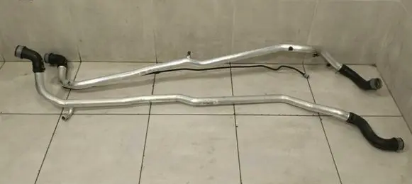 Porsche 718 Cayman 982 982c Engine coolant pipe/hose 982121050