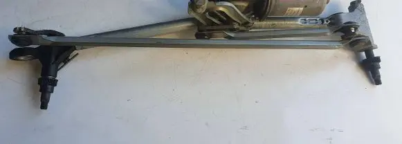 BMW X1 E84 Front wiper linkage and motor 2992465